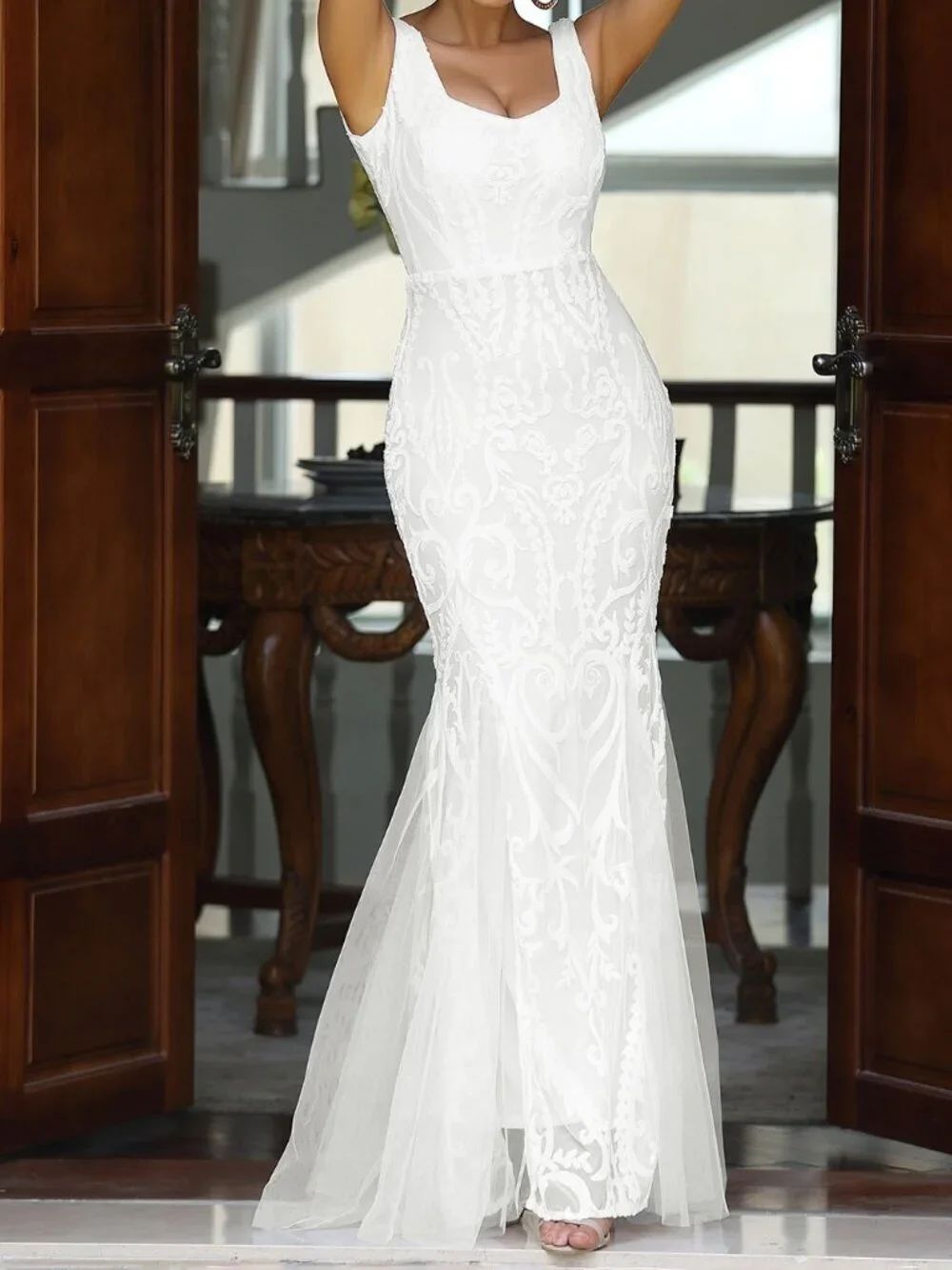 White Glamorous Women's Mermaid Hem Mesh Sequin Formal Gown